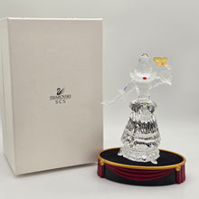 Lade das Bild in den Galerie-Viewer, SWAROVSKI SCS Jahresfigur 2000 Columbine mit Gratis-Sockel 242032 oU