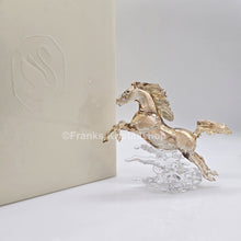 Lade das Bild in den Galerie-Viewer, SWAROVSKI Asian Symbols Springendes Pferd 5701370