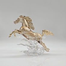 Lade das Bild in den Galerie-Viewer, SWAROVSKI Asian Symbols Springendes Pferd 5701370