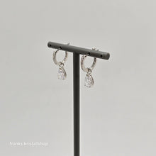 Lade das Bild in den Galerie-Viewer, SWAROVSKI Attract Drop-Ohrhänger Weiß, Rhodiniert 5563119