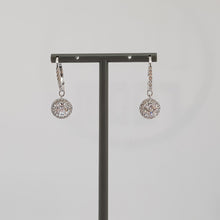 Lade das Bild in den Galerie-Viewer, SWAROVSKI Attract Light Ohrringe, Weiß, Rhodiniert 5142721