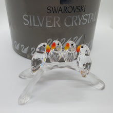 Lade das Bild in den Galerie-Viewer, SWAROVSKI Baby Lovbirds Papageien 199123