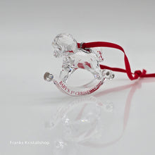 Lade das Bild in den Galerie-Viewer, SWAROVSKI Babys Erstes Weihnachtsornament 2017 Schaukelpferd 5297124