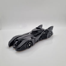 Lade das Bild in den Galerie-Viewer, SWAROVSKI Batmobil DC Comics 5492733