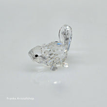 Lade das Bild in den Galerie-Viewer, SWAROVSKI Biber Baby Liegend 164639