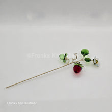Lade das Bild in den Galerie-Viewer, SWAROVSKI Blumenträume Garden Tales Wilde Erdbeere 5619232