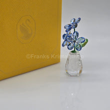 Lade das Bild in den Galerie-Viewer, SWAROVSKI Blumenträume Vergissmeinnicht 5723646