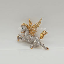 Lade das Bild in den Galerie-Viewer, SWAROVSKI SCS Brosche Pegasus