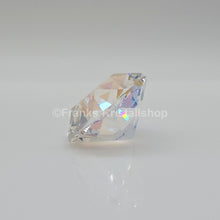Lade das Bild in den Galerie-Viewer, SWAROVSKI Schwan Chaton Exclusive Crystal Shimmer Klar 5674571