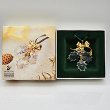 Lade das Bild in den Galerie-Viewer, SWAROVSKI Christmas Memories Stechpalmenzweig Ornament 203080