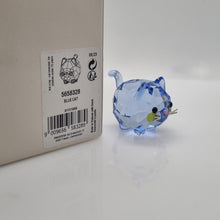Lade das Bild in den Galerie-Viewer, SWAROVSKI Katze Chubby Cats Blue Katze Blau 5658328