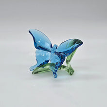 Lade das Bild in den Galerie-Viewer, SWAROVSKI Crystal Paradise Schmetterling auf Blättern 5136834 oU