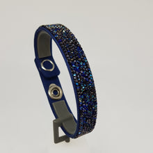 Lade das Bild in den Galerie-Viewer, SWAROVSKI Crystal Rock Armband Blau