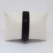 Lade das Bild in den Galerie-Viewer, SWAROVSKI Crystal Rock Armband Schwarz