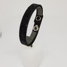 Lade das Bild in den Galerie-Viewer, SWAROVSKI Crystal Rock Armband Schwarz