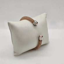 Lade das Bild in den Galerie-Viewer, SWAROVSKI Crystaldust Armreif Größe S Rosa Pink 5292444 oU