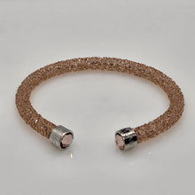 Lade das Bild in den Galerie-Viewer, SWAROVSKI Crystaldust Armreif Größe S Rosa Pink 5292444 oU