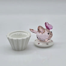 Lade das Bild in den Galerie-Viewer, SWAROVSKI Memories Cupcake Dose Zahndose Mit Maus Rosa 1194042