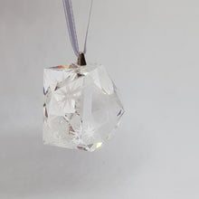 Lade das Bild in den Galerie-Viewer, SWAROVSKI Libeskind Weihnachtsstern Ornament 5514678