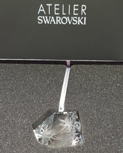 Lade das Bild in den Galerie-Viewer, SWAROVSKI Libeskind Weihnachtsstern Ornament 5514678