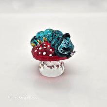 Lade das Bild in den Galerie-Viewer, SWAROVSKI Disney Alice im Wunderland Raupe Absolem 5670225
