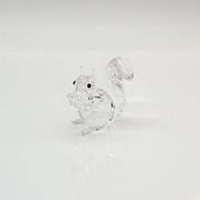 Lade das Bild in den Galerie-Viewer, SWAROVSKI Eichhörnchen Klar 5723653 (5135941)