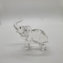 Lade das Bild in den Galerie-Viewer, SWAROVSKI Baby Elefant 191371