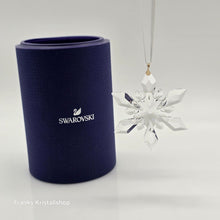 Lade das Bild in den Galerie-Viewer, SWAROVSKI Weihnachtsstern 2024 Exclusive Schneeflocke Ornament 5658020