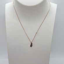 Lade das Bild in den Galerie-Viewer, SWAROVSKI Feder Naughty Halskette Schwarz, Roségold-Legierungsschicht 5495292