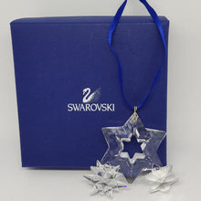 Lade das Bild in den Galerie-Viewer, SWAROVSKI Weihnachtsstern Twinkling Star Ornament 863438