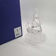 Lade das Bild in den Galerie-Viewer, SWAROVSKI Glasglocke Tannenbaum + Hirsch 5403173
