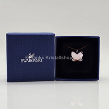 Lade das Bild in den Galerie-Viewer, SWAROVSKI Halskette mit Schmetterling Rosa, Light Amethyst 658907