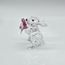 Lade das Bild in den Galerie-Viewer, SWAROVSKI Hase mit Tulpen 1177251