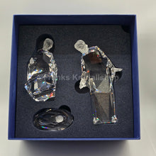 Lade das Bild in den Galerie-Viewer, SWAROVSKI Weihnachtskrippe Heilige Familie Sonderausgabe Artfides 680865