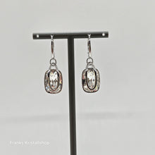 Lade das Bild in den Galerie-Viewer, SWAROVSKI Holding Drop-Ohrhänger Ohrringe Weiß, Rhodiniert 5528487