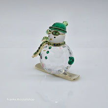 Lade das Bild in den Galerie-Viewer, SWAROVSKI Holiday Cheers Dulcis Schneemann Grün 5687168