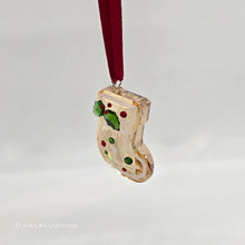 Lade das Bild in den Galerie-Viewer, SWAROVSKI Holiday Cheers Lebkuchen Stiefel Ornament 5681581