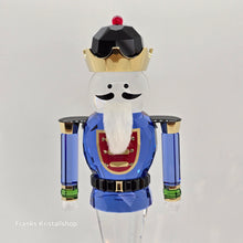 Lade das Bild in den Galerie-Viewer, SWAROVSKI Holiday Cheers Nussknacker 2024 Blau Groß 5680228