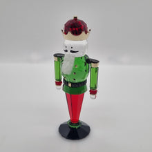 Lade das Bild in den Galerie-Viewer, SWAROVSKI Holiday Cheers Nussknacker 2023 Grün 5656196