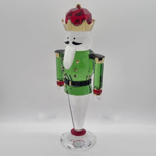 Lade das Bild in den Galerie-Viewer, SWAROVSKI Holiday Cheers Nussknacker 2023 Groß 5657975