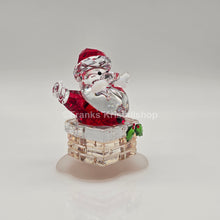 Lade das Bild in den Galerie-Viewer, SWAROVSKI Holiday Cheers Weihnachtsmann und Schornstein 5701507