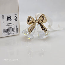Lade das Bild in den Galerie-Viewer, SWAROVSKI Holiday Magic Glocken Ornament 5686321