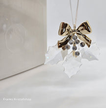 Lade das Bild in den Galerie-Viewer, SWAROVSKI Holiday Magic Stechpalmenblätter Ornament Holly Leaf 5685701