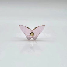 Lade das Bild in den Galerie-Viewer, SWAROVSKI Jungle Beats Schmetterling Magnet Brosche Pink Groß 5572154