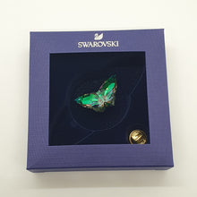 Lade das Bild in den Galerie-Viewer, SWAROVSKI Jungle Beats Schmetterling Magnet Brosche Violett Klein 5572153
