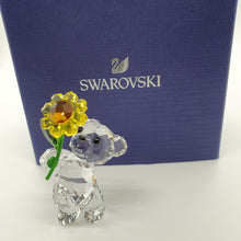 Lade das Bild in den Galerie-Viewer, SWAROVSKI Kris Bär Eine Sonnenblume für Dich Version 2 5705325