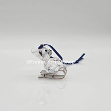 Lade das Bild in den Galerie-Viewer, SWAROVSKI Kris Bär auf Schlitten Ornament 718990