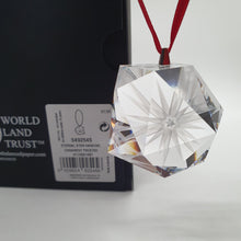Lade das Bild in den Galerie-Viewer, SWAROVSKI Libeskind Weihnachtsstern Ornament 5492545