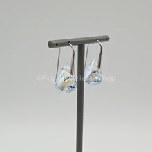 Lade das Bild in den Galerie-Viewer, Swarovski Lunar Drop-Ohrhänger Blau, Rhodiniert 5717560