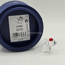 Lade das Bild in den Galerie-Viewer, SWAROVSKI Maus mit Nikolausmütze 5135858